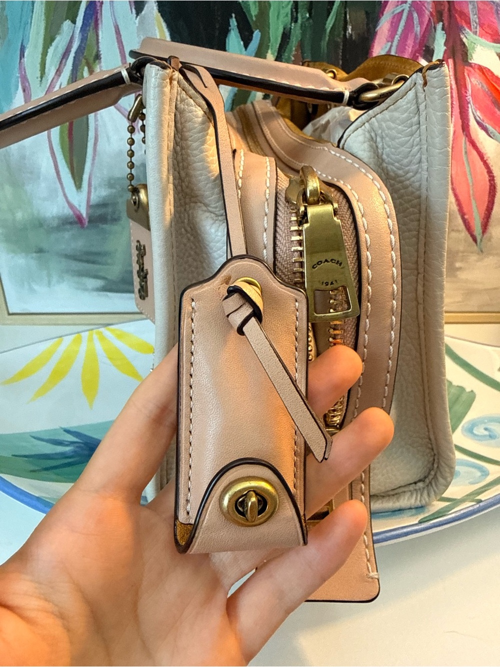 Preowned Authentic Coach 1941 Rogue 25 with floral appliqué chalk - Picture 7 of 16